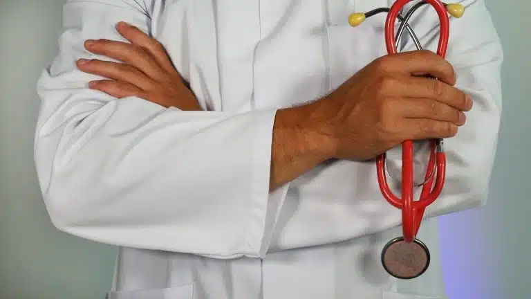 Medical negligence vs. Medical malpractice